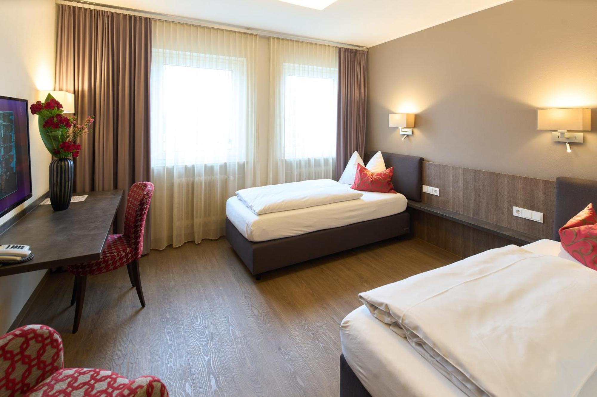 Hotel Staffler Odelzhausen Buitenkant foto