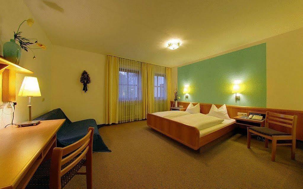 Hotel Staffler Odelzhausen Buitenkant foto